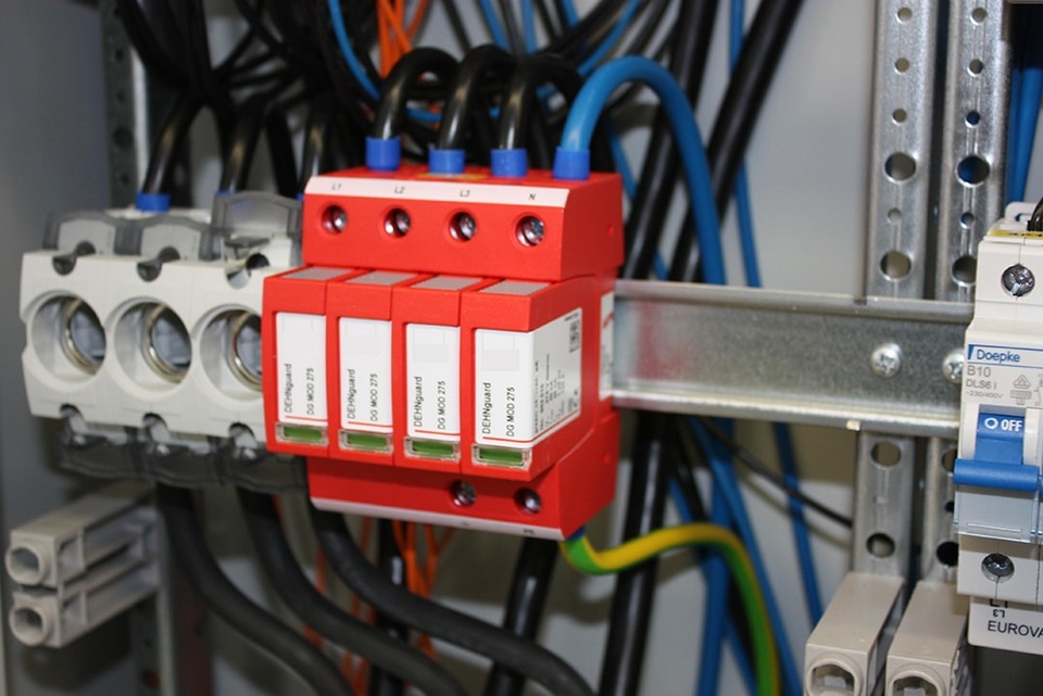 U berspannungsschutz bei Elektro Lachner e.K. in Wemding